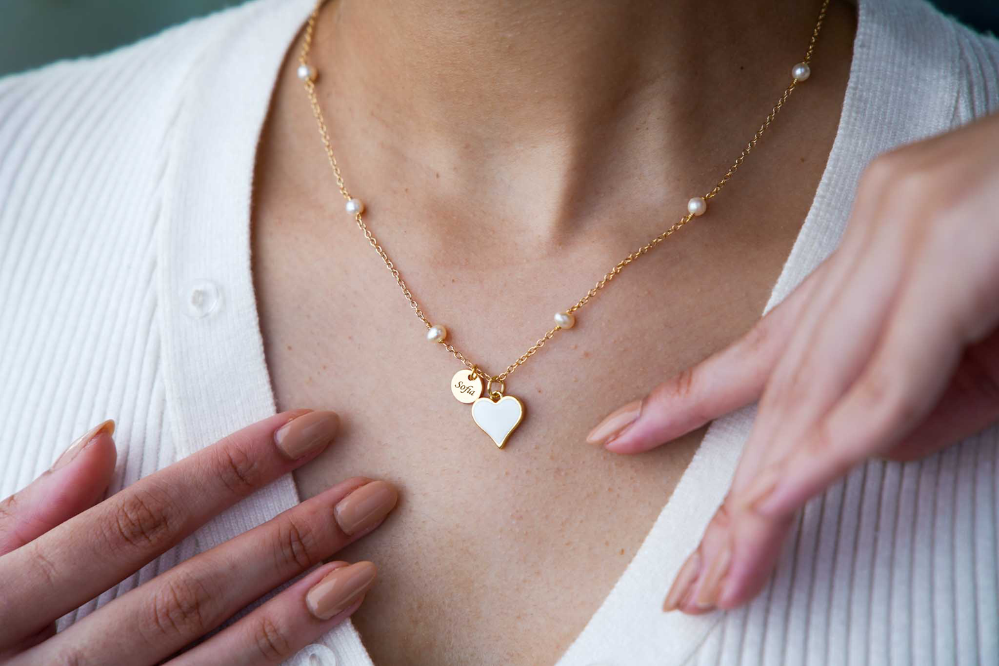 Cadena corazon blanco perlas