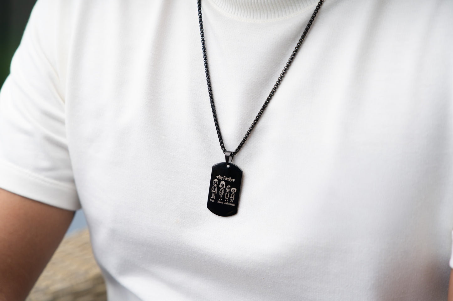 Cadena Placa Militar